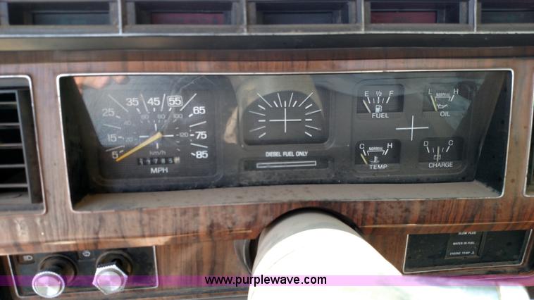 image for item F7825 1984 Ford F350 utility truck