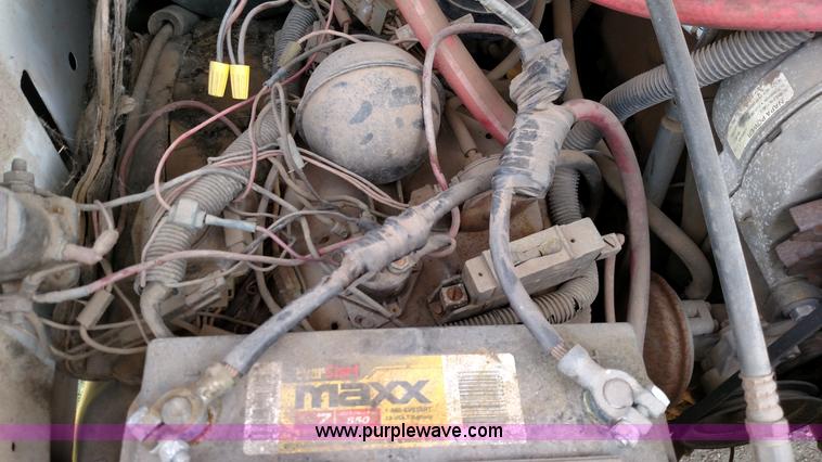 image for item F7825 1984 Ford F350 utility truck