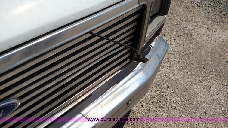 image for item F7825 1984 Ford F350 utility truck