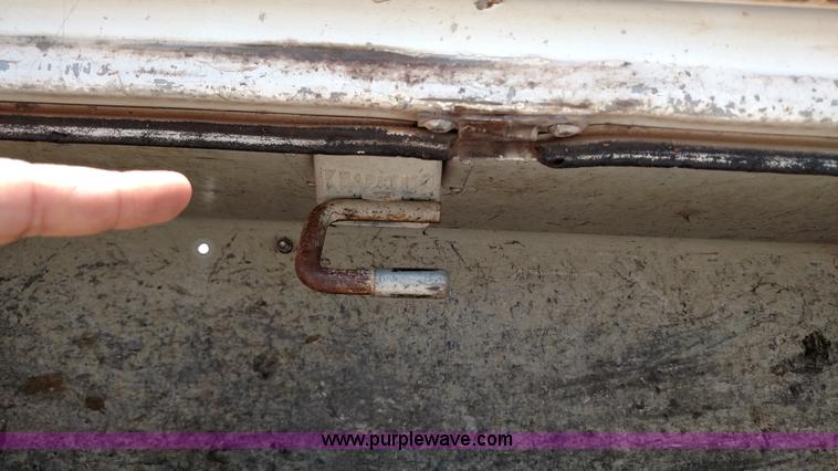 image for item F7825 1984 Ford F350 utility truck