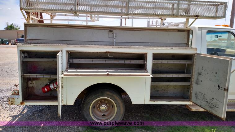 image for item F7825 1984 Ford F350 utility truck