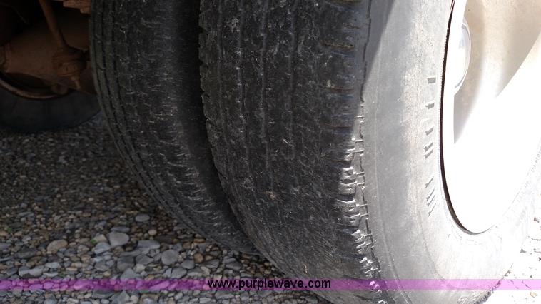 image for item F7825 1984 Ford F350 utility truck