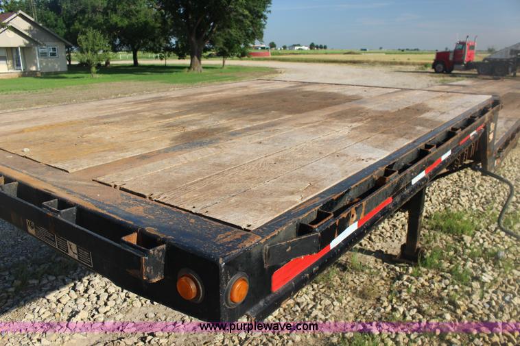 image for item F7838 2014 Maurer drop deck trailer
