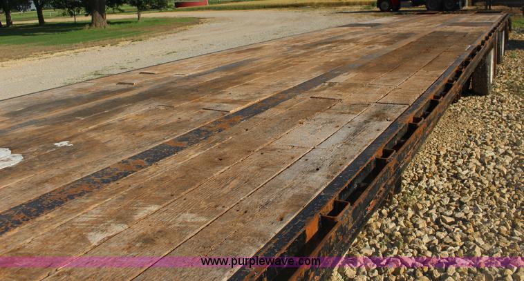 image for item F7838 2014 Maurer drop deck trailer