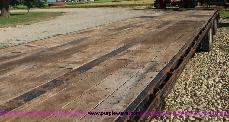 image for item F7838 2014 Maurer drop deck trailer