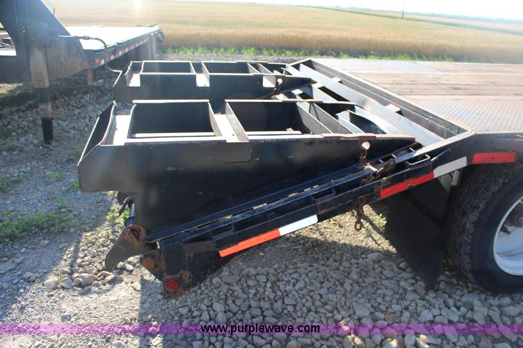 image for item F7838 2014 Maurer drop deck trailer