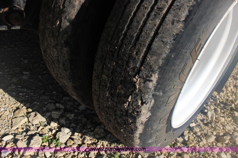 image for item F7838 2014 Maurer drop deck trailer