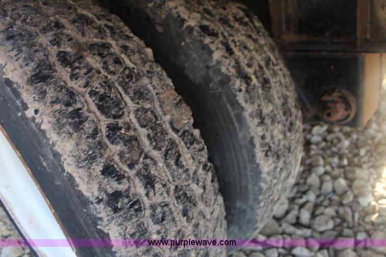 image for item F7838 2014 Maurer drop deck trailer