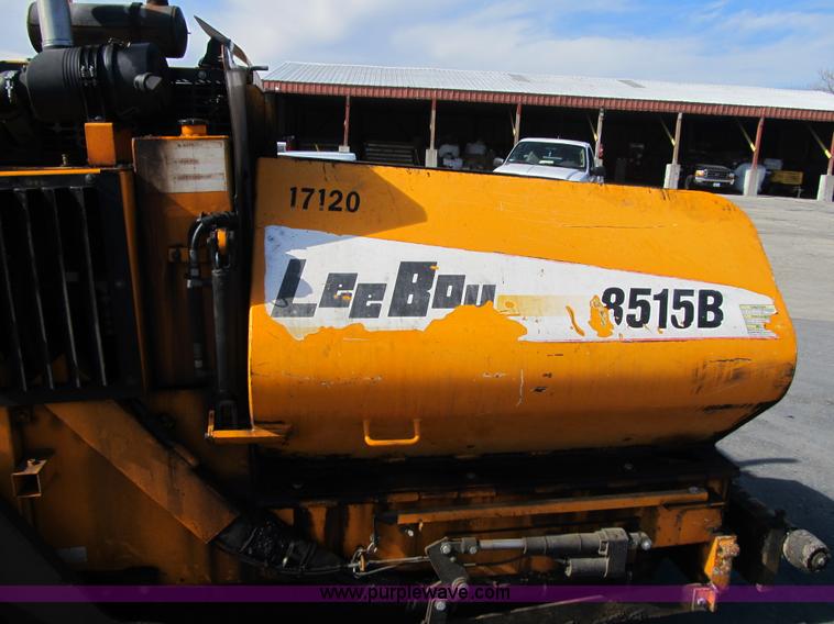 image for item F8966 2010 LeeBoy 8515B paver