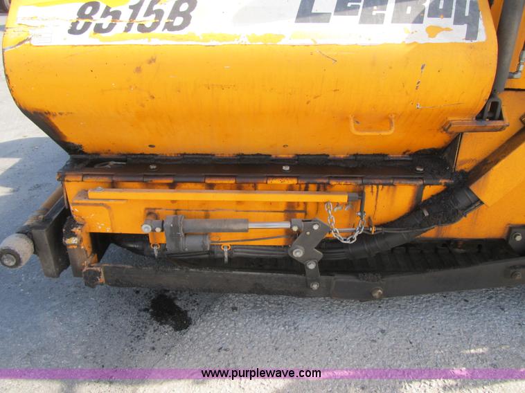 image for item F8966 2010 LeeBoy 8515B paver