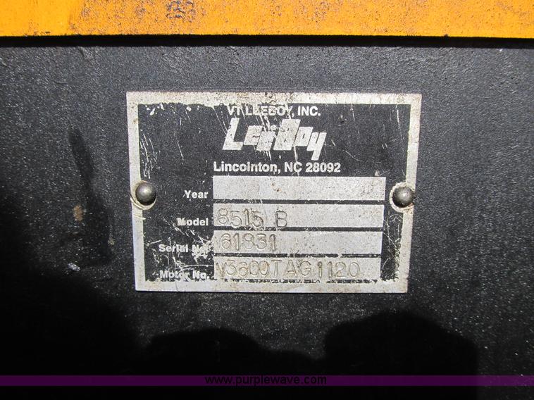 image for item F8966 2010 LeeBoy 8515B paver