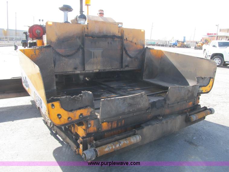 image for item F8966 2010 LeeBoy 8515B paver