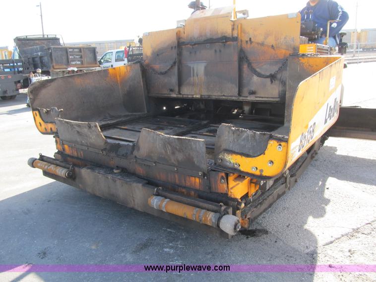 image for item F8966 2010 LeeBoy 8515B paver