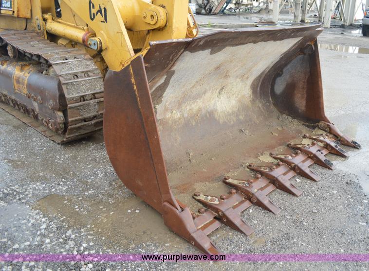 image for item G3602 1995 Caterpillar 963B track loader