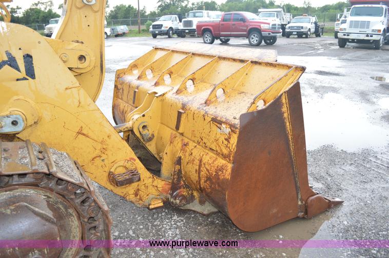 image for item G3602 1995 Caterpillar 963B track loader