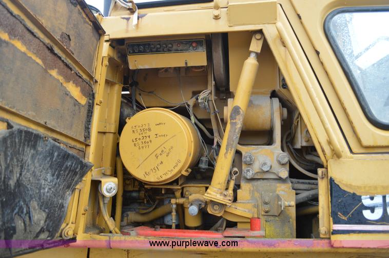 image for item G3602 1995 Caterpillar 963B track loader