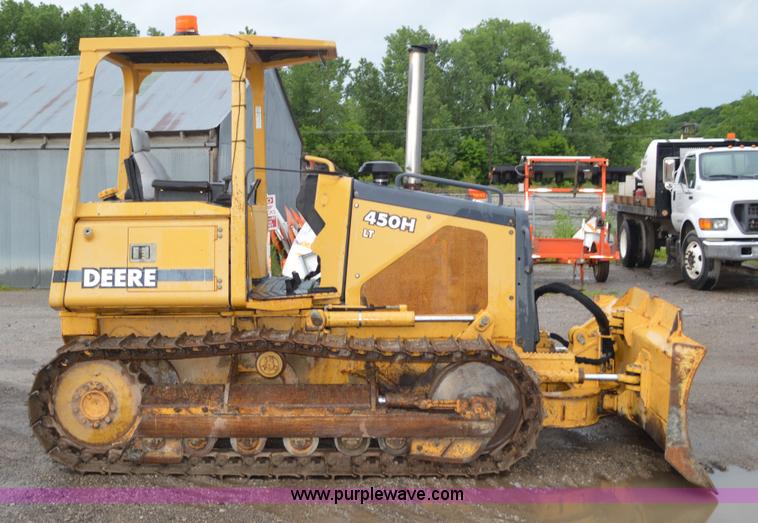 image for item G3603 2000 John Deere 450H LT dozer