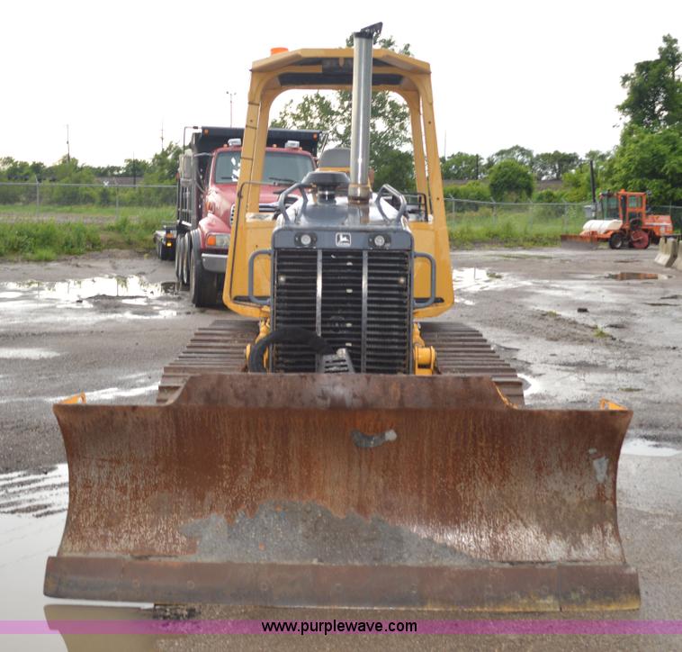 image for item G3603 2000 John Deere 450H LT dozer