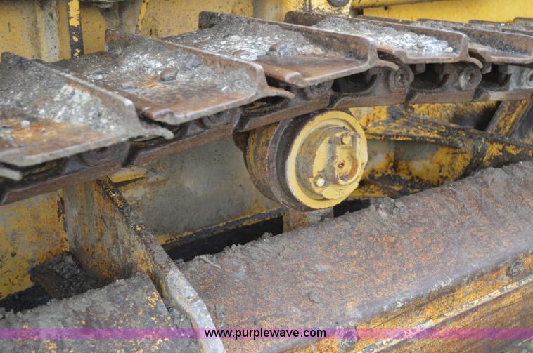 image for item G3603 2000 John Deere 450H LT dozer