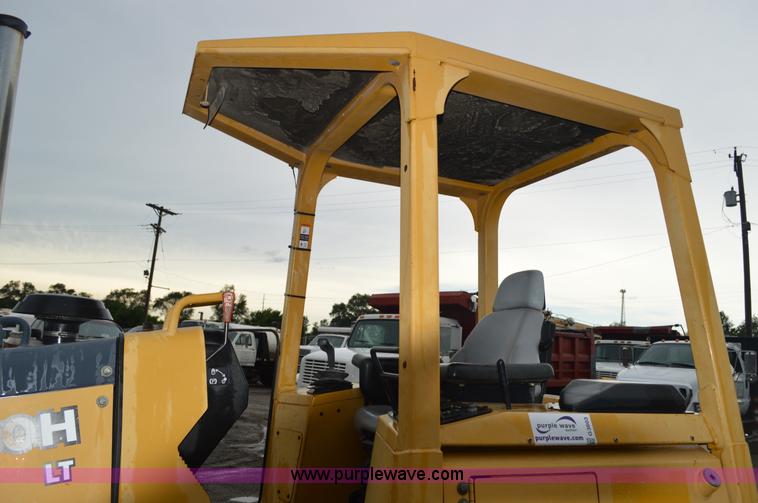 image for item G3603 2000 John Deere 450H LT dozer