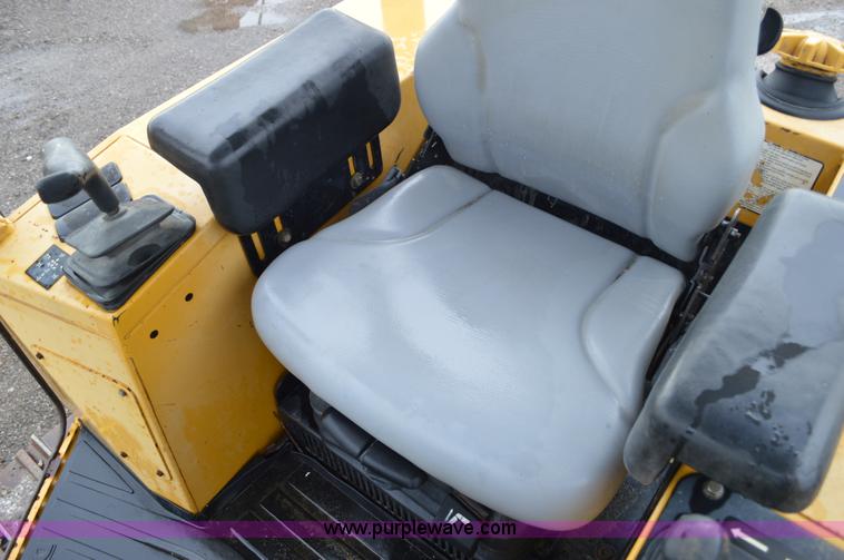 image for item G3603 2000 John Deere 450H LT dozer