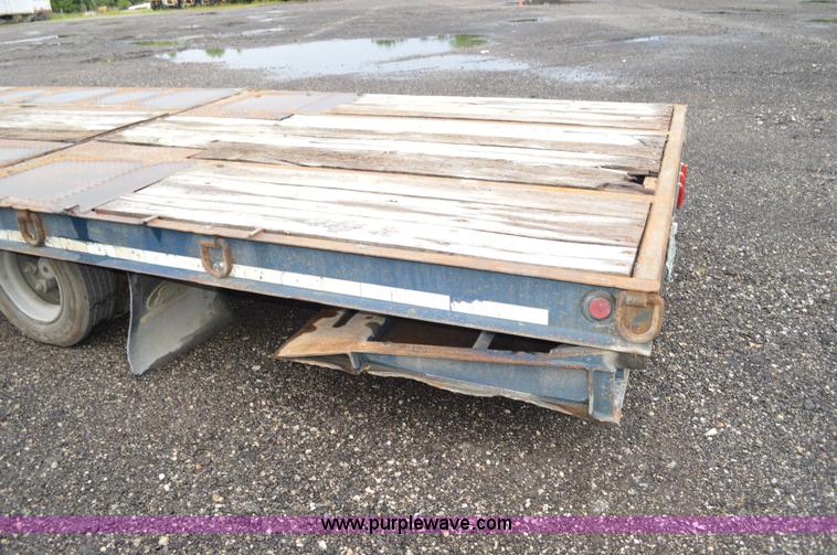 image for item G3605 1996 Etnyre SR35TL3-T1 equipment trailer