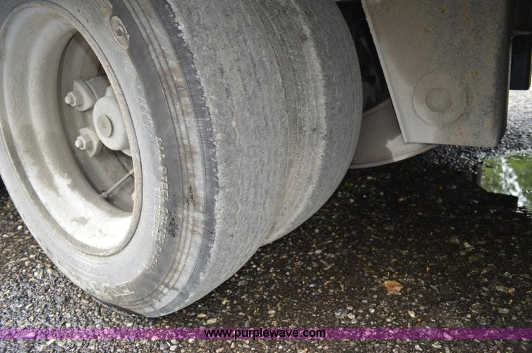 image for item G3605 1996 Etnyre SR35TL3-T1 equipment trailer