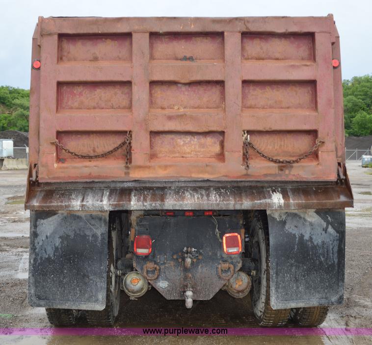 image for item G3606 1999 International 4900 dump truck