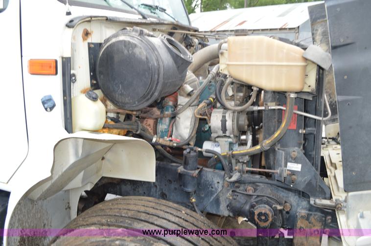 image for item G3606 1999 International 4900 dump truck