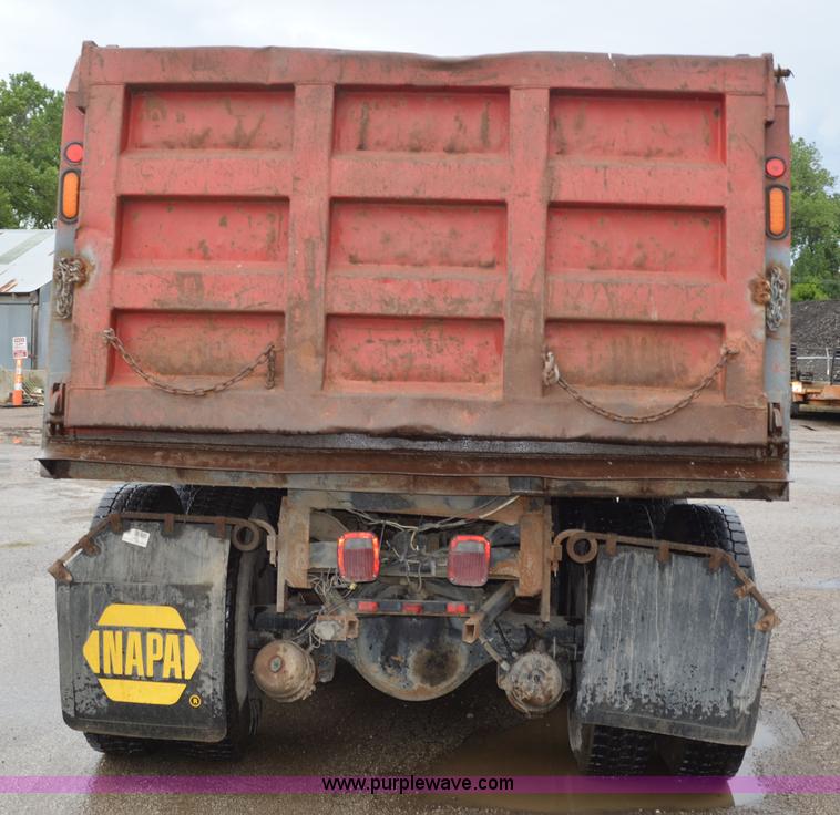 image for item G3607 1999 International 4900 dump truck