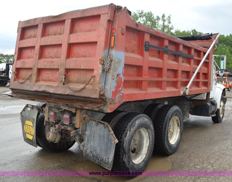image for item G3607 1999 International 4900 dump truck