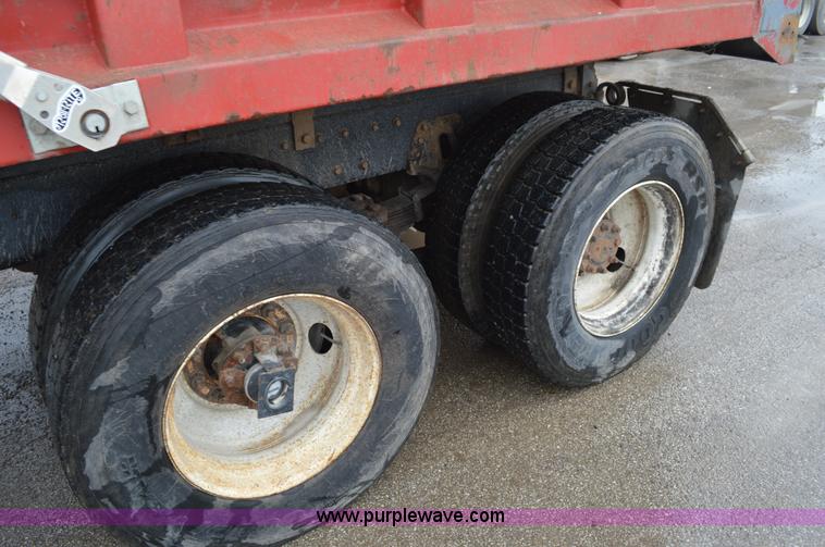 image for item G3607 1999 International 4900 dump truck