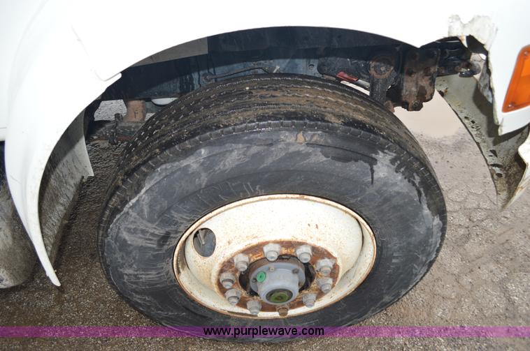 image for item G3607 1999 International 4900 dump truck