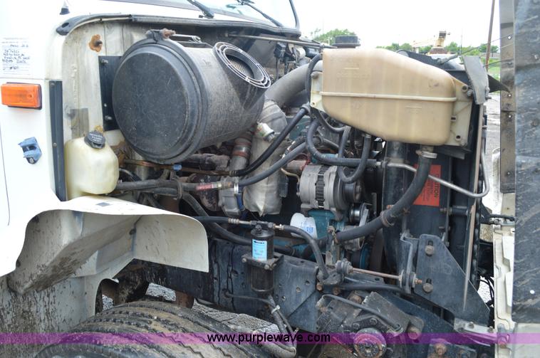 image for item G3607 1999 International 4900 dump truck