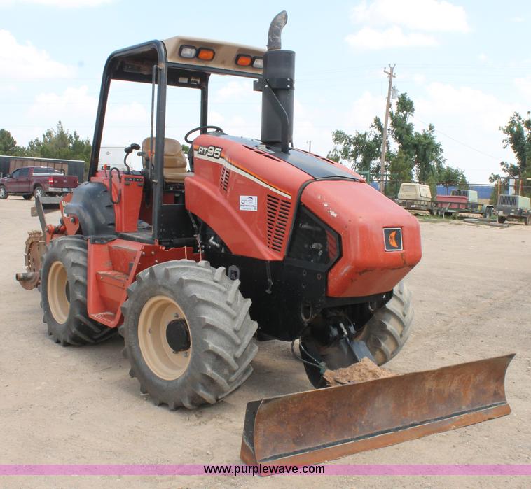 image for item H1501 2011 Ditch Witch RT95 trencher