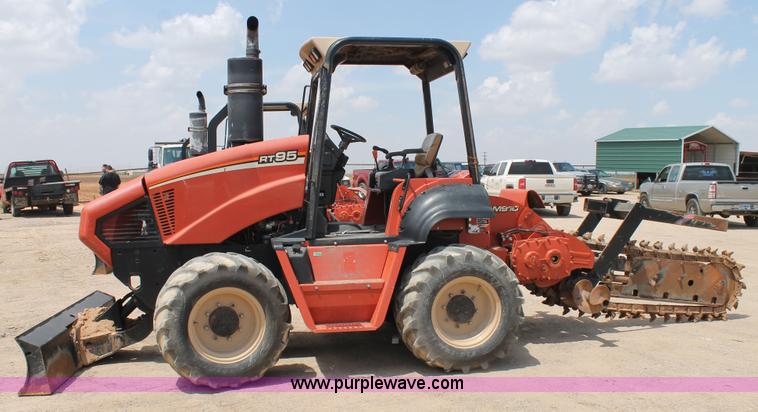 image for item H1501 2011 Ditch Witch RT95 trencher