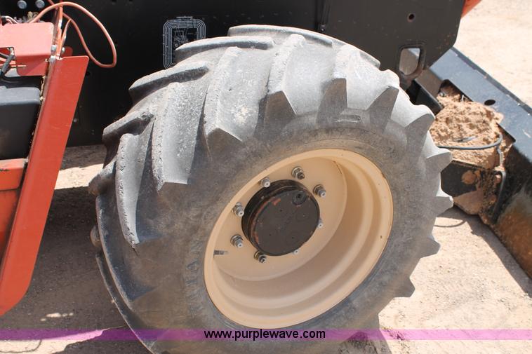 image for item H1501 2011 Ditch Witch RT95 trencher