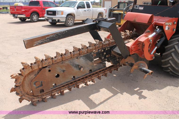 image for item H1501 2011 Ditch Witch RT95 trencher