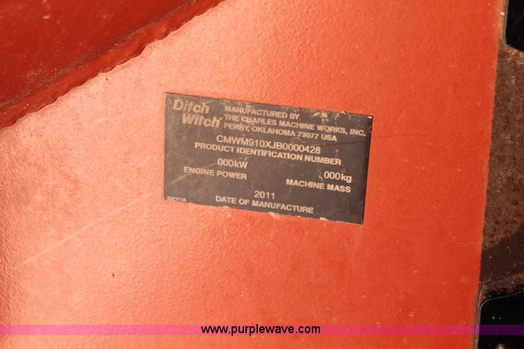 image for item H1501 2011 Ditch Witch RT95 trencher