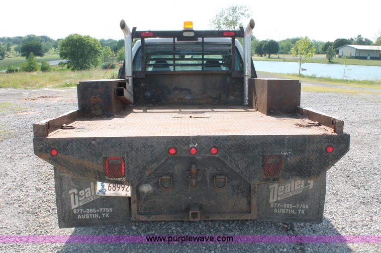 image for item H5798 2000 Ford F350 Super Duty XL Crew Cab flatbed pickup truck