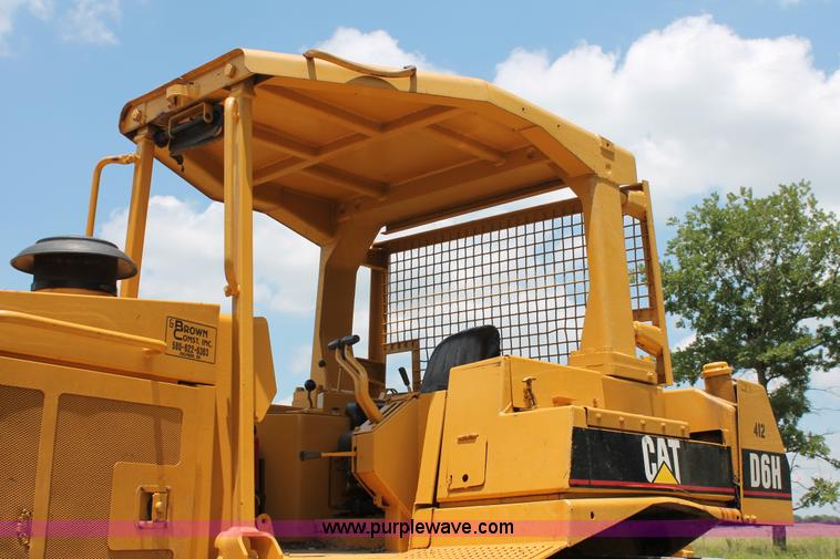 image for item H5800 1989 Caterpillar D6H dozer