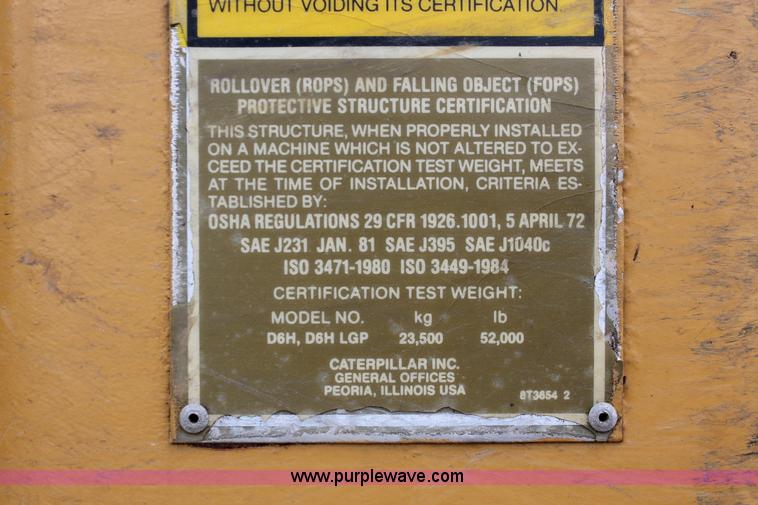 image for item H5800 1989 Caterpillar D6H dozer