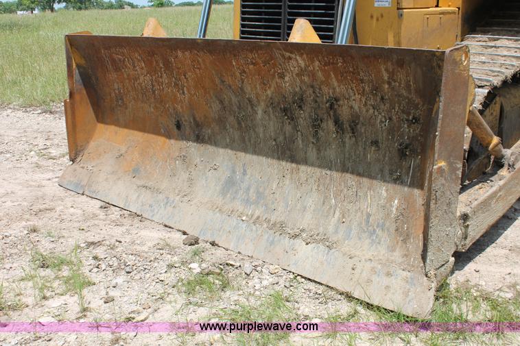 image for item H5800 1989 Caterpillar D6H dozer