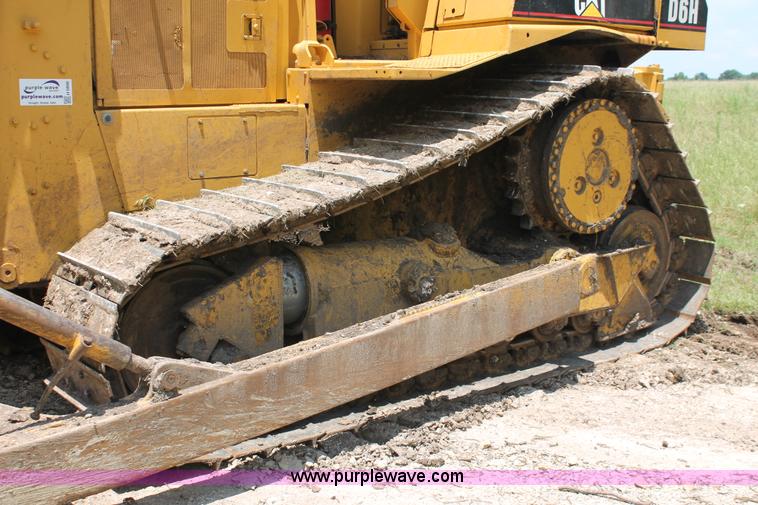 image for item H5800 1989 Caterpillar D6H dozer