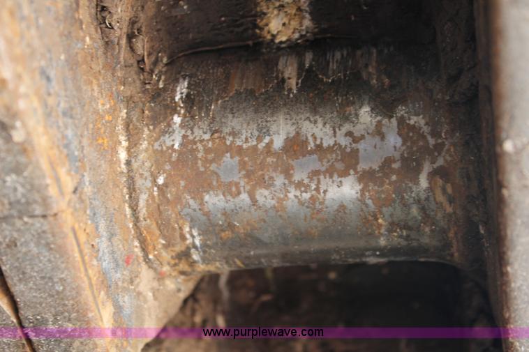 image for item H5800 1989 Caterpillar D6H dozer