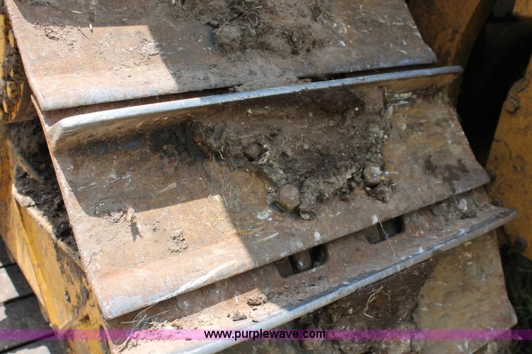 image for item H5800 1989 Caterpillar D6H dozer