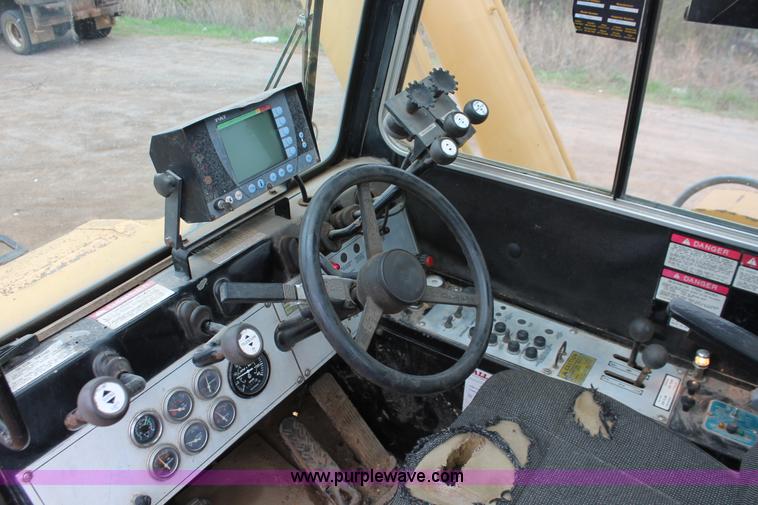 image for item H5841 1997 Grove RT750 rough terrain crane