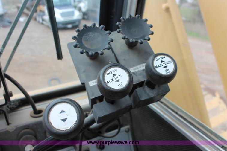 image for item H5841 1997 Grove RT750 rough terrain crane