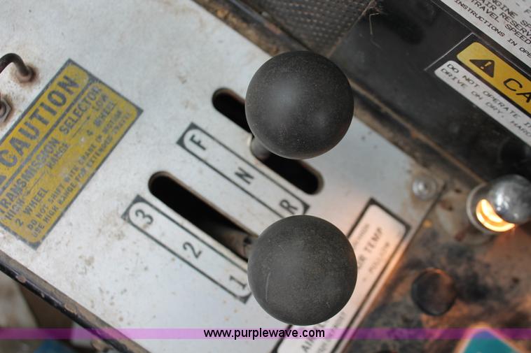 image for item H5841 1997 Grove RT750 rough terrain crane