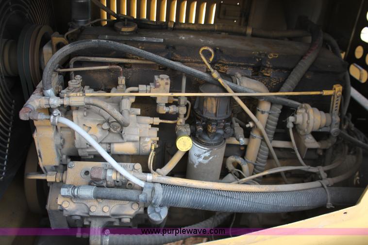 image for item H5841 1997 Grove RT750 rough terrain crane